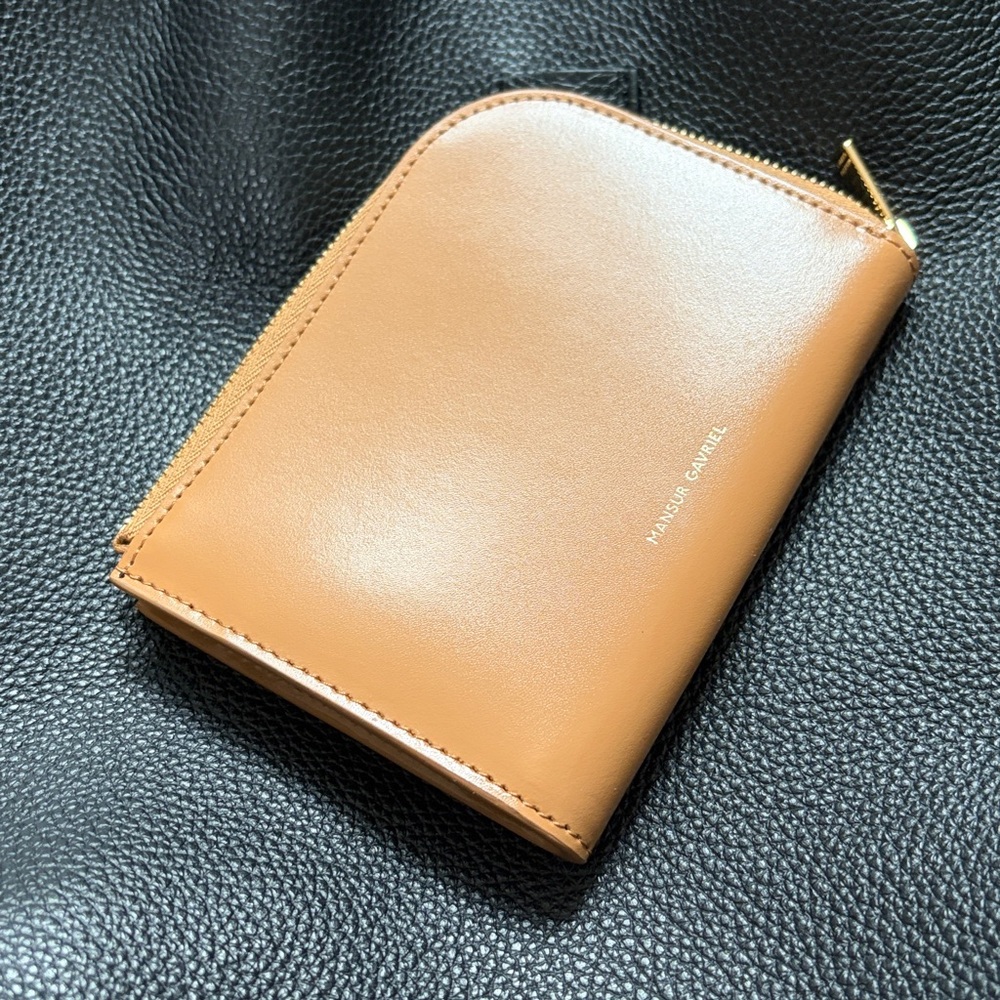 Limited edition Mansur Gavriel COMPACT ZIP WALLET caramel tan SMOOTH LEATHER